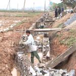 Xã Đông Sơn đầu tư 360 triệu đồng xây dựng kênh mương